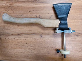 Tesar axe sharpening attachment